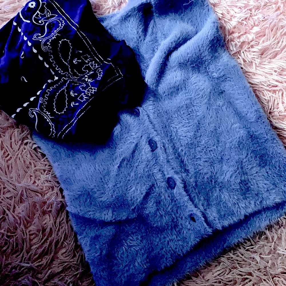 blue vest, forever 21 :))